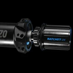 Dt-swiss HU 1900 Spline® 29" 25mm CL Roue Arrière 11 Dt-swiss HU 1900 Spline® 29" 25mm CL Roue Arrière -Pièces E-Bike Soldes 2023 DTSwiss Hybrid Utility FHB 1920px